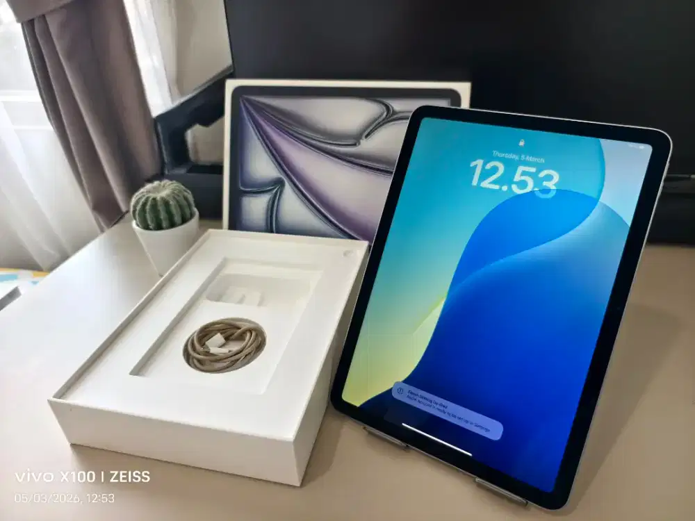 Ipad Air M2 Chip Garansi Resmi Ibox Like New 99%