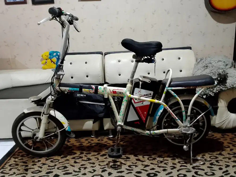 Sepeda lipat listrik SATURNUS super rider