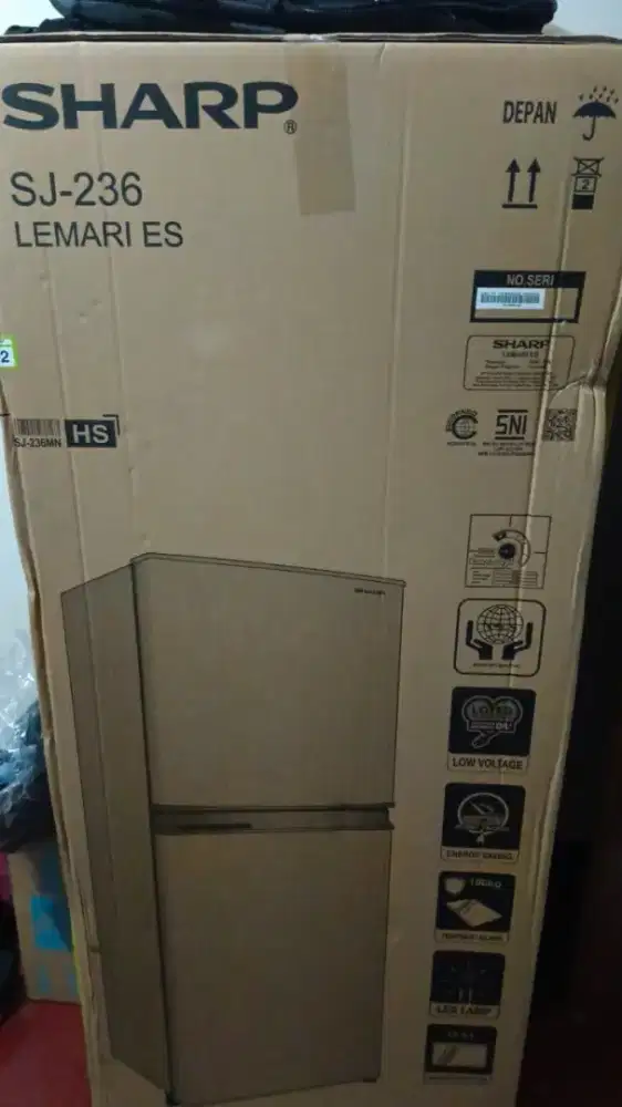 di jual kulkas Sharp baru harga 3juta nego