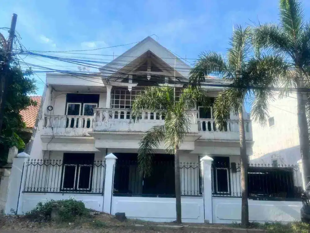 MURAAAH Rumah Ketintang Madya Surabaya