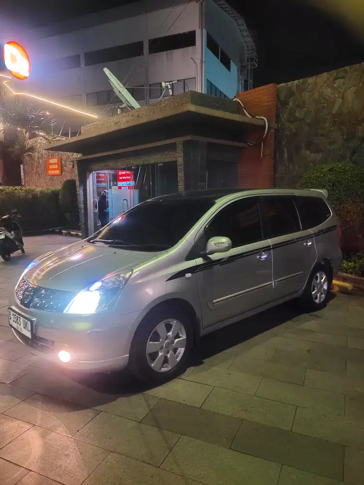 Grand livina XV matic pajak panjang