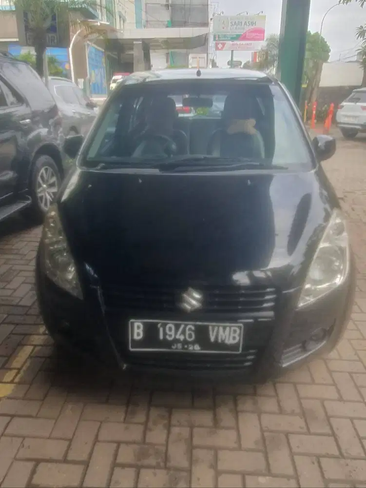 Mobil Suzuki Splash 2011 Individu