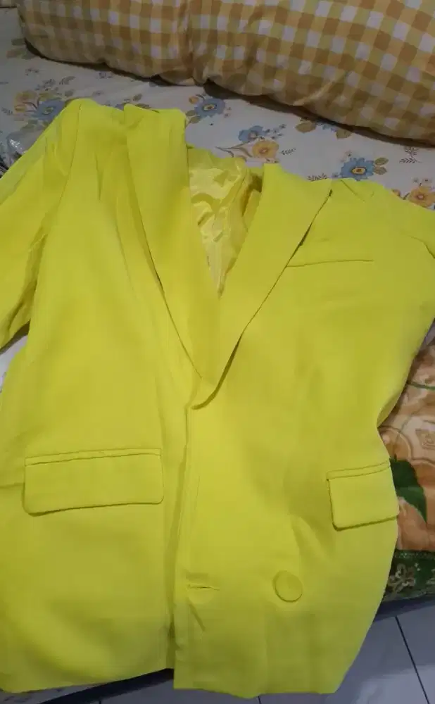 Blazer  Wanita Warna Lime