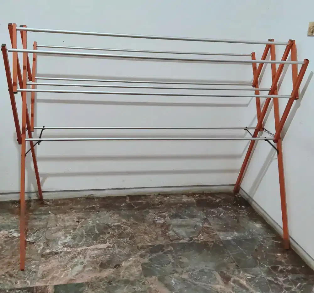 Jemuran aluminium – Dijual Cepat Karena Pindahan