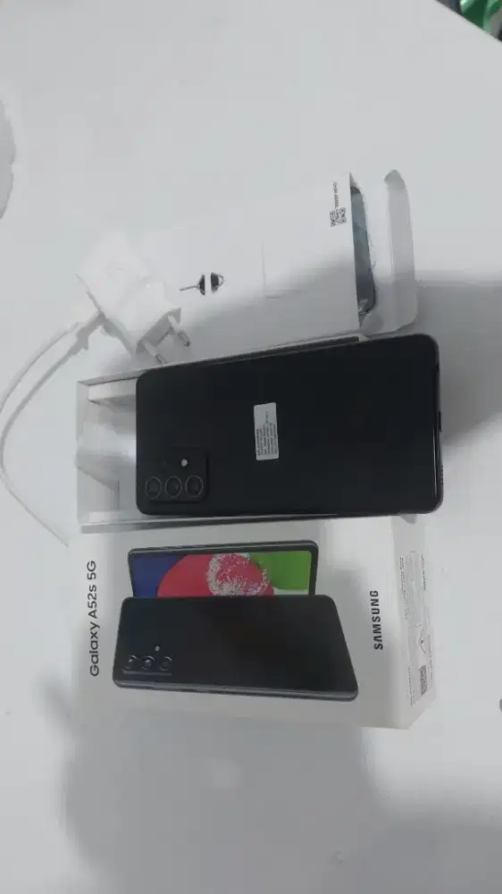 Samsung A52s  5G   8GB/ 128GB