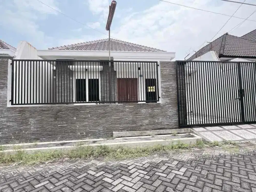 Dijual rumah siap huni tengah kota surabaya manyar tompotika