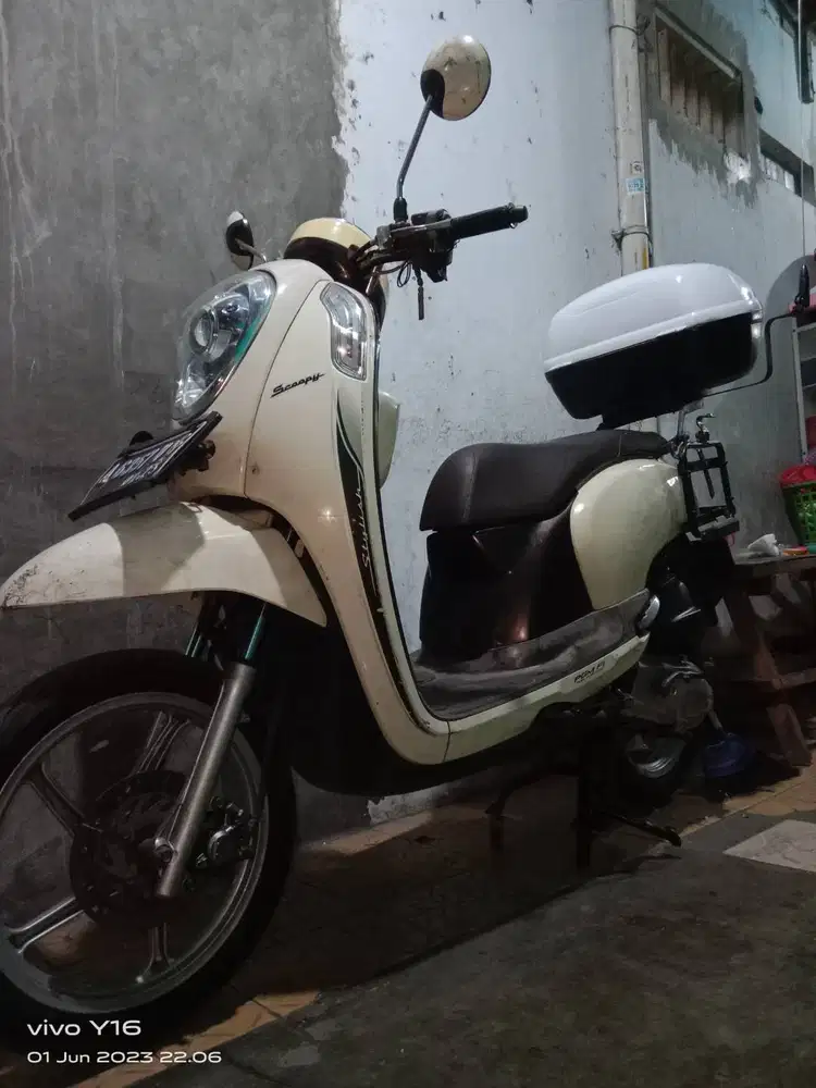 Honda scoopy 2016
