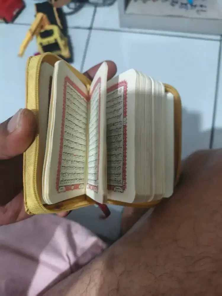 Al Qur'an mini dari Mekah