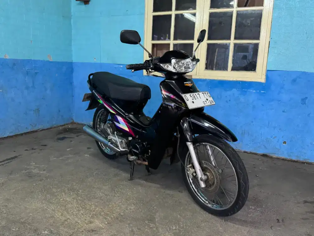 Jual Honda Supra fit 2004 mulus