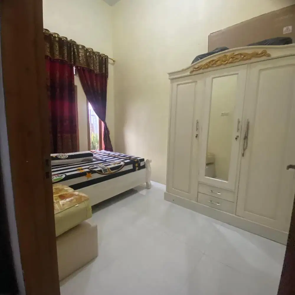 Di jual rumah 2L