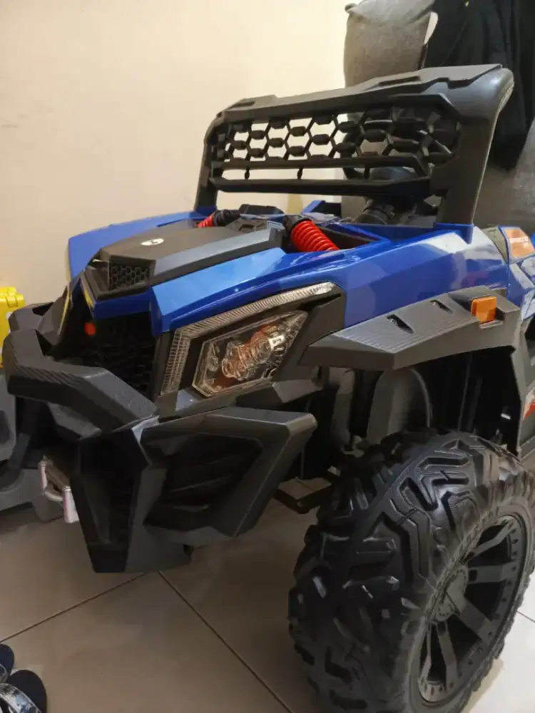 mobil anak aki size besar