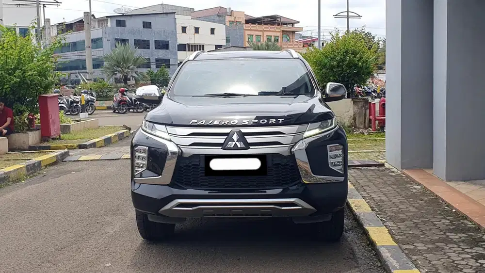 Mitsubishi pajero sport dakar 2021 hitam sunroof pajak panjang