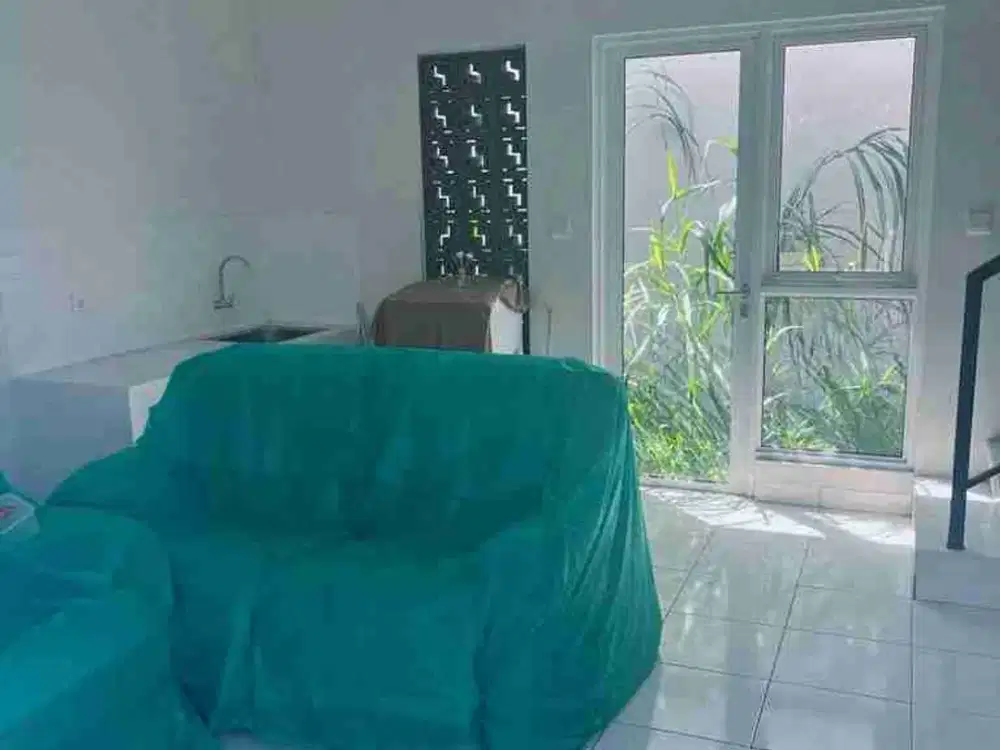 SUMMARECON 2LANTAI HARGA KEPEPET 1,170 M NEGO