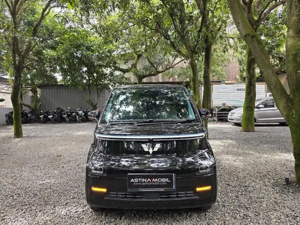 Wuling Air Ev Pro Long Range AT Matic Hitam 2025 ASTINA MOBIL No Cloud