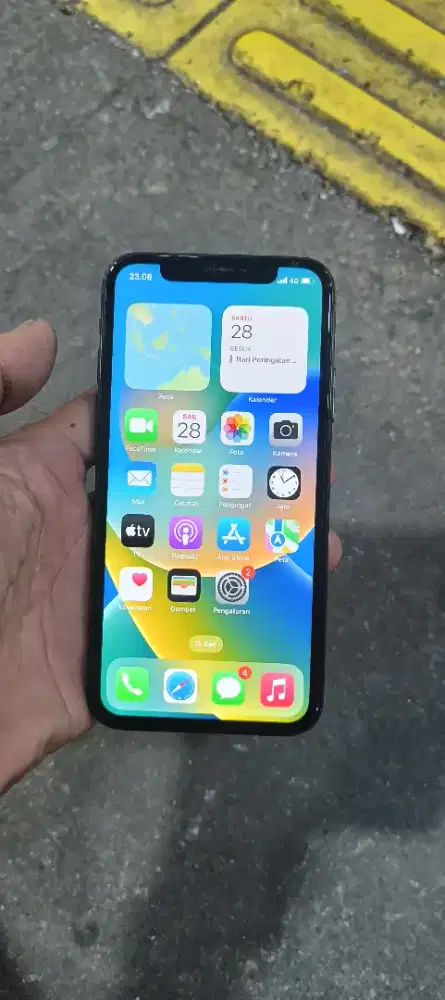 Iphone x.  256 gb inter