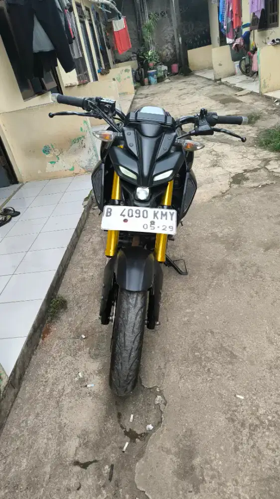 Motor yamaha mt 15