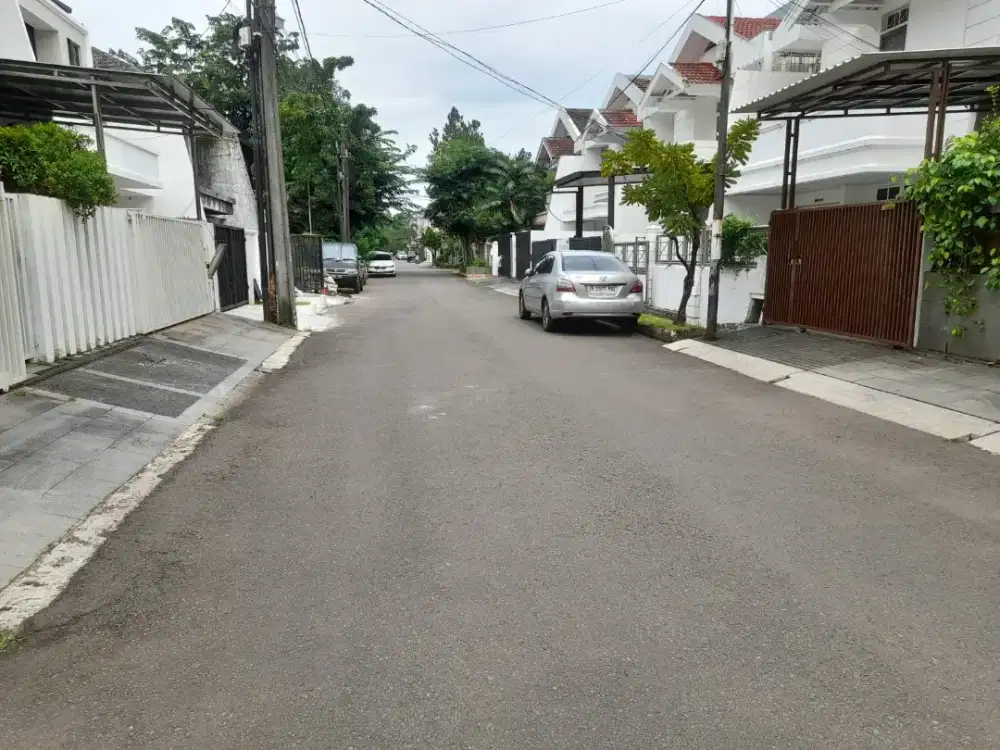 Dijual Cepat Rumah 2 Lantai di Janur Elok Kelapa Gading Jakarta Utara