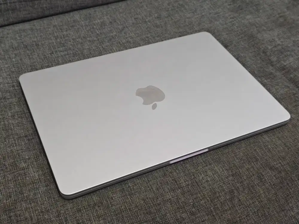 Macbook Air M4 16GB 512GB 10 Core CPU 10 Core GPU Baru Keluar Box