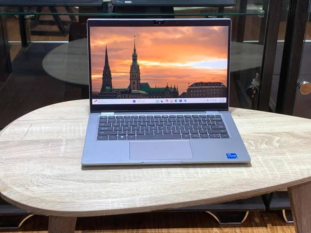 Laptop Dell Silver Latitude 5320 Core I5 Gen 11 RAM 16 Ex Kantor