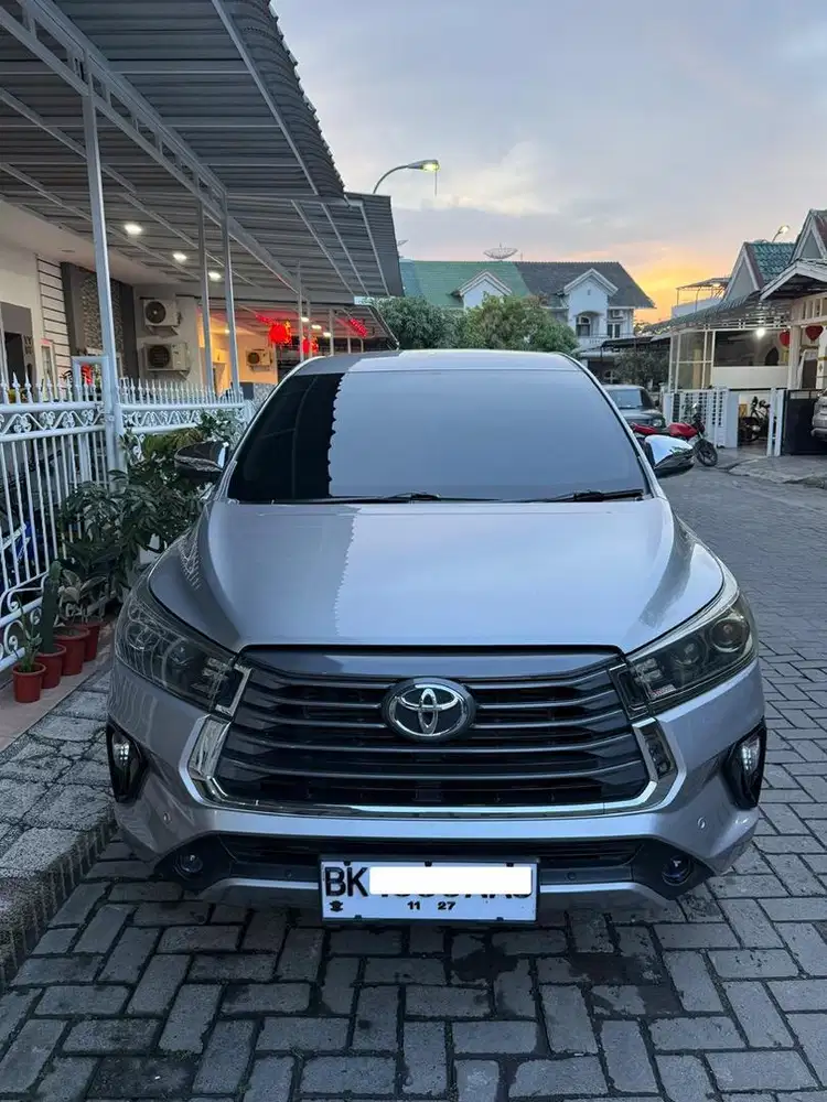 Innova Reborn Diesel 2.4 V AT (2019/2020)