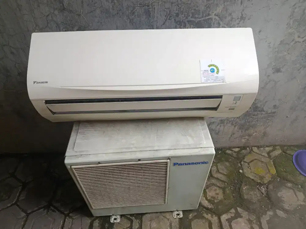 SERVIS AC RUSAK