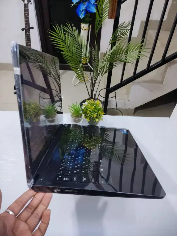 DELL LATITUDE 3350-I02