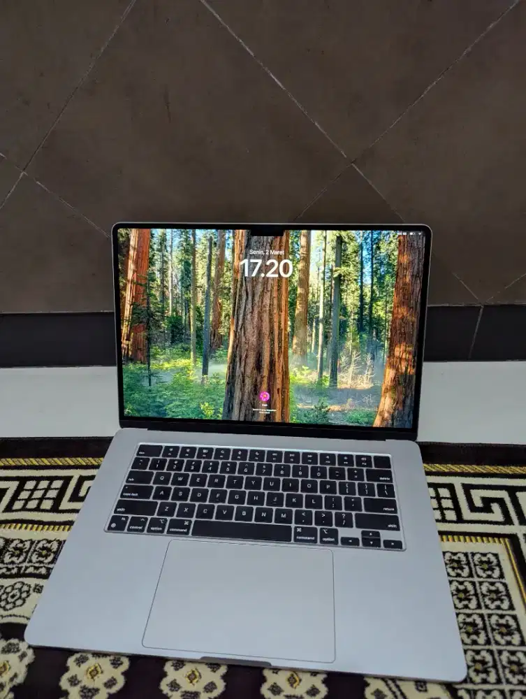 Macbook Air M2 15inc 8/512gb