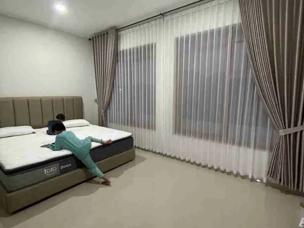 RUMAH LUX 2LANTAI HARGA KEPEPET 925JT NEGO