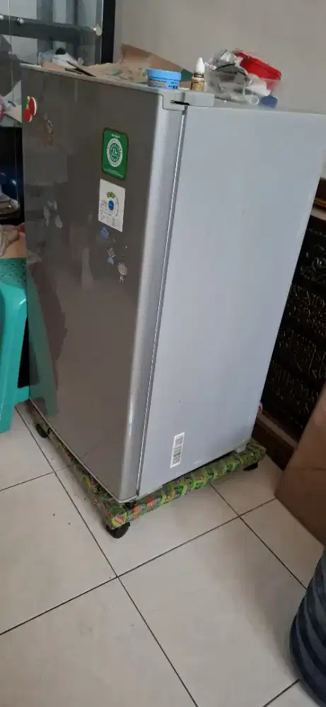 SERVIS KULKAS PANGGILAN BERGARANSI