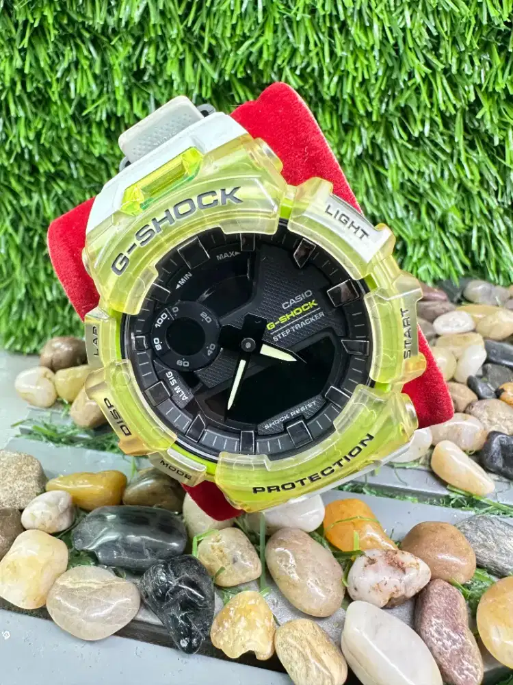 G-Shock G-Squad GBA-900SM Vital Bright Original