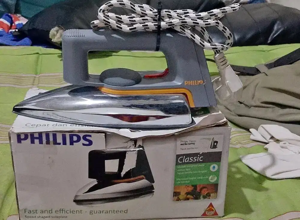 Setrika Philips Classic Stainless