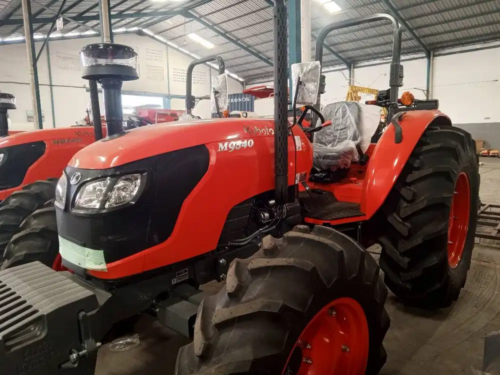 Traktor Kubota M9540