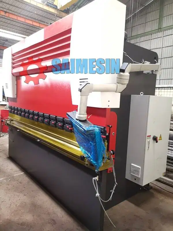 MESIN TEKUK BENDING PLAT 125 TON X 320 CM