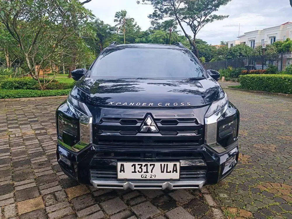 MITSUBISHI XPANDER CROSS PREMIUM PACKAGE AT 2023 HITAM