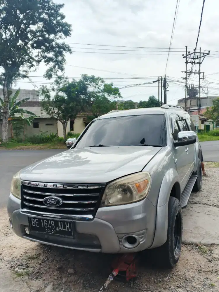 Ford Everest 4x4 mt 2011
