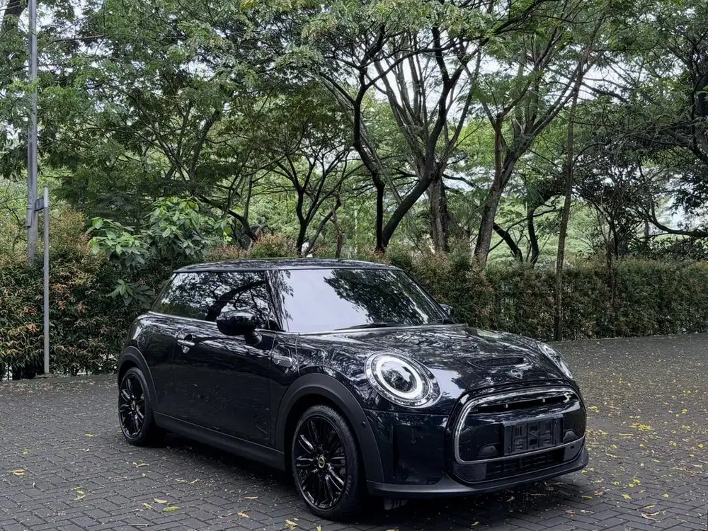 Rare Spec Low ODO! Mini Cooper S Electric 2023 X1 CLA200 C300 GLA200