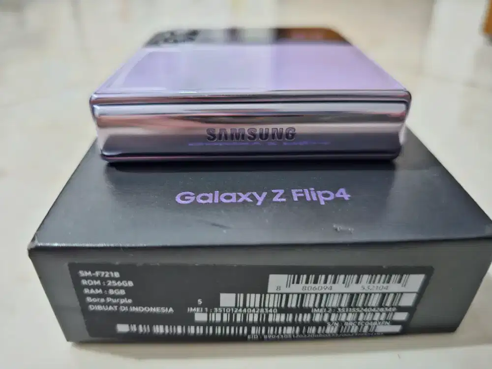 Samsung Z Flip 4 8/256gb ex SEIN