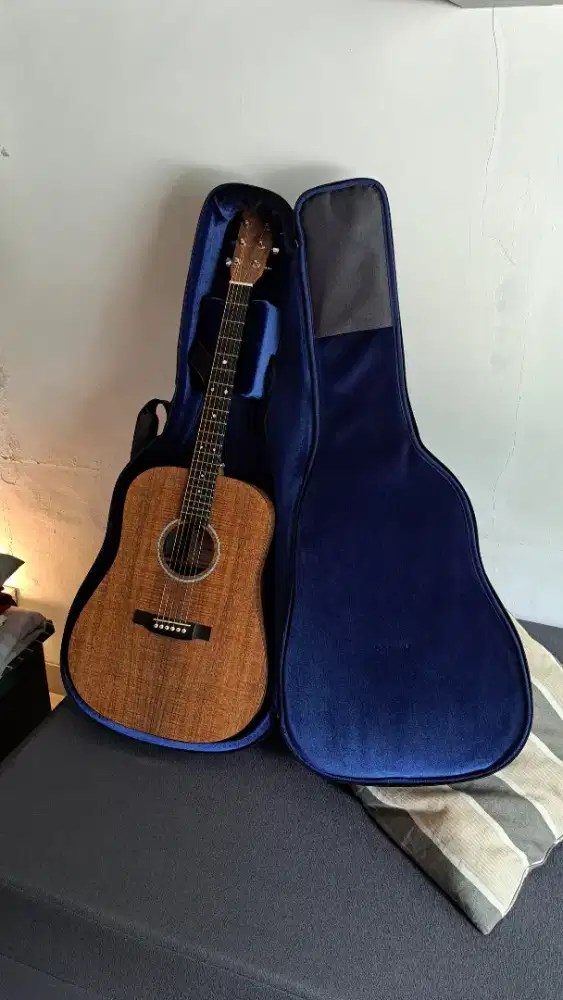 Martin X Series Koa Special Dreadnought Acoustic Guitar w/Case