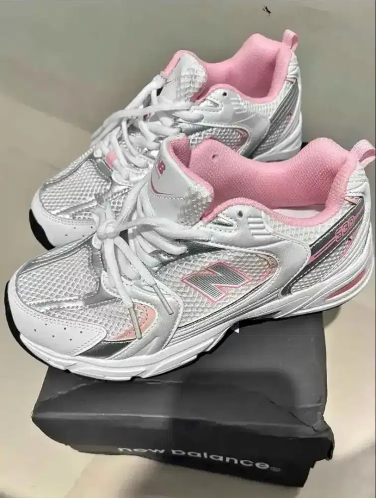 Sepatu New Balance 530