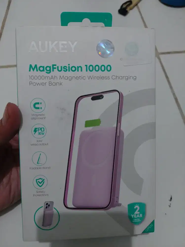 Power bank aukey magfusion 10000 magnetic wireless charging PB-MS02