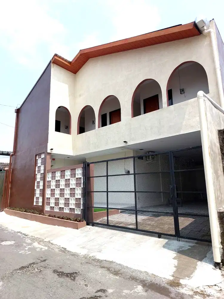 Kos 20 Kamar tidur Hanya 50 meter dari Ringroad Barat