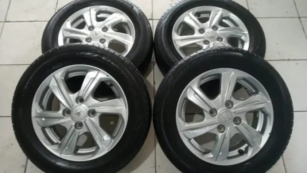 Di Jual Velg bawaan OEM Honda Brio Tahun 2017 Harga 1.500.000 (nett)