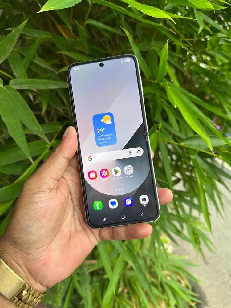 SAMSUNG Z FLIP 6 FULLSET MINUS CUMAN JARONG DI BAWAH DAN GA NYEBAR