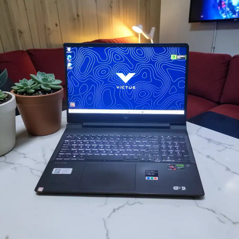 Laptop Gaming HP Victus 16-e0020Nr Ryzen 7 5800 RAM 16Gb/Ssd 512Gb !