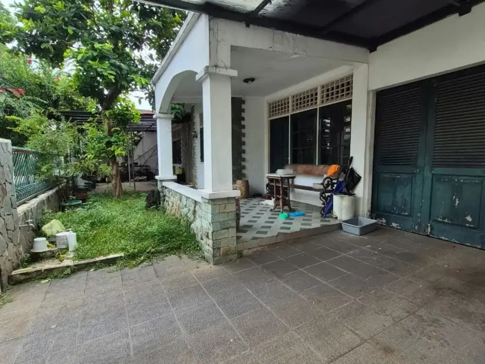 Hitung Tanah Praja Kebayoran Baru Jaksel Lokasi Strategis dekat Mall Gandaria