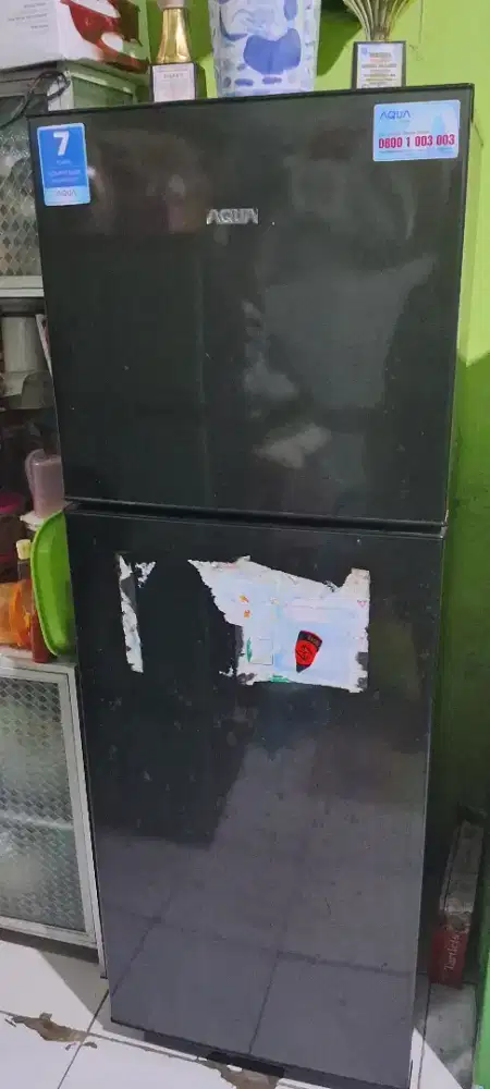 Kulkas Merk Aqua 2 pintu besar