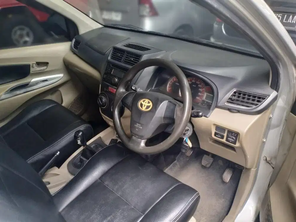 Toyota avanza G manual 2014