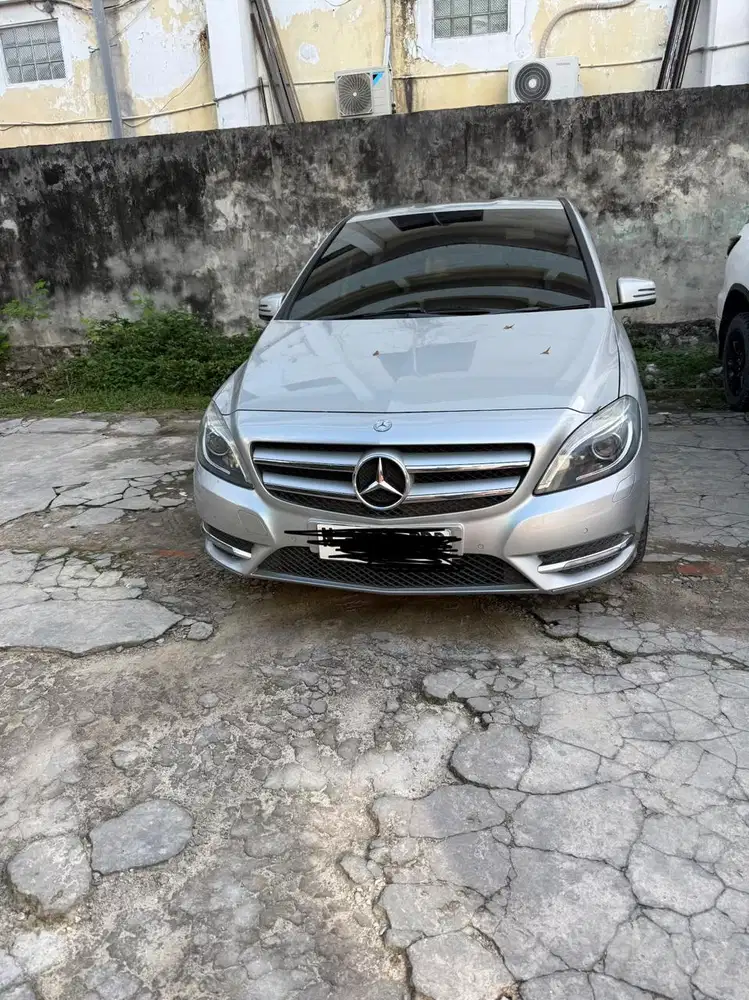 Mercedes-Benz B200 2013 Bensin