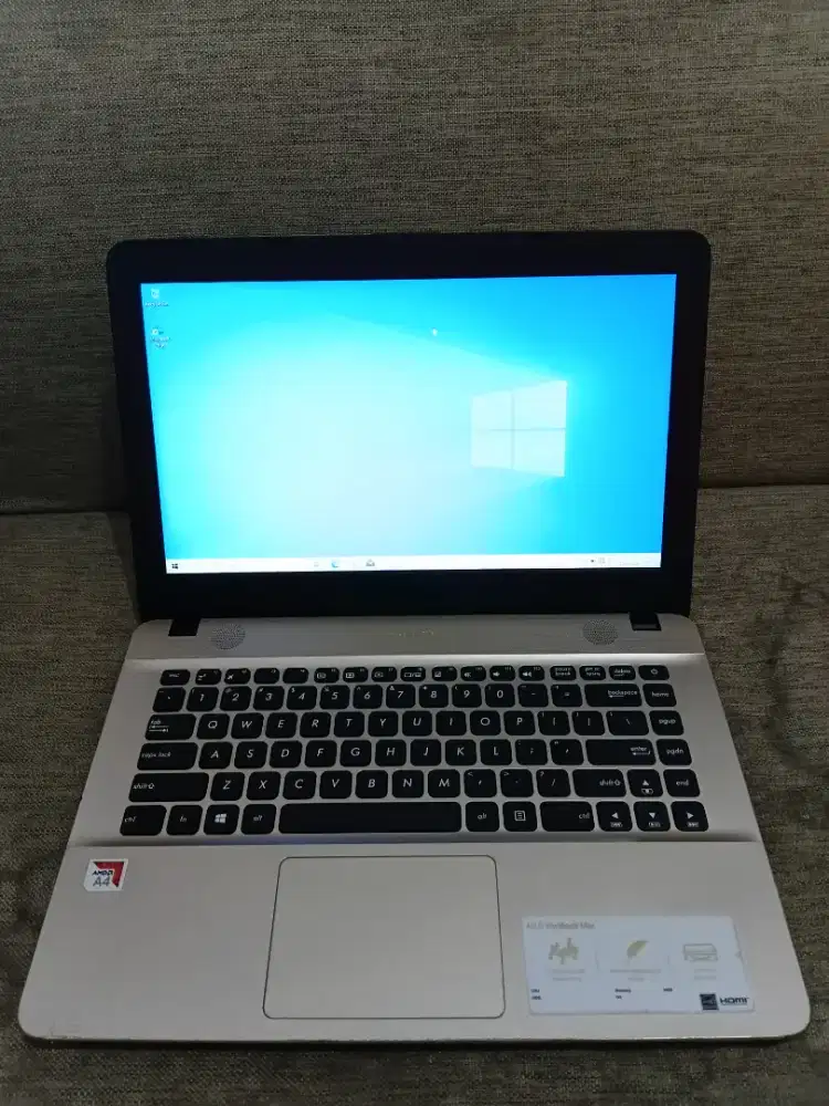 Laptop Asus X441 amd a4 9125 Ram 4gb full laminasi mulus