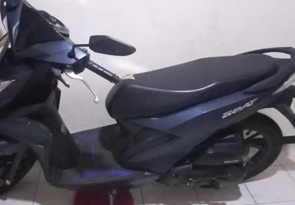 Honda Beat Deluxe wara Biru